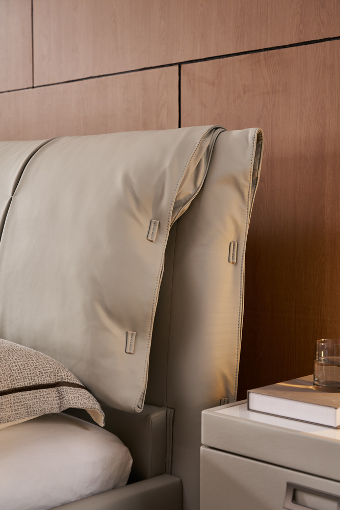 Tracy Smoke Upholstered Leather Bed - Image 8